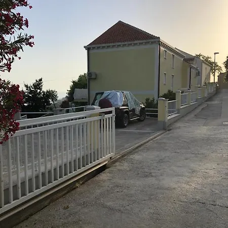 Pensión Sobe Dragulji Mlini